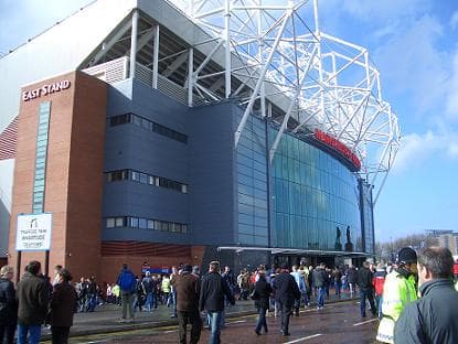 Manchester United’s engine room runs out of steam as fans voice frustration | Jacob Steinberg